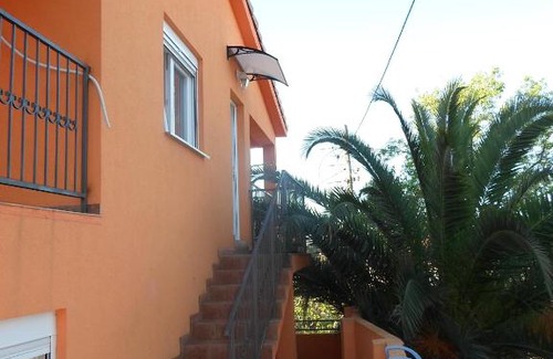 Utjeha House | Holiday home Orange