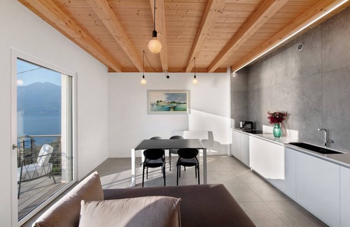 Pai House | Holiday Home 'Pai 521 Panorama' with Lake View, Wi-Fi and Air Conditioning