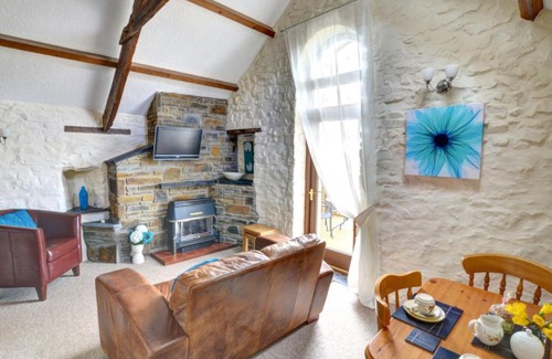 Haverfordwest House | Holiday Home Palmerston Primrose by Interhome