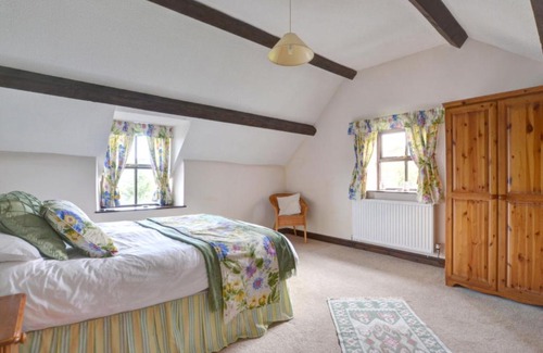 Denbigh House | Holiday Home Pen-y-Bwlch by Interhome