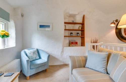 St Austell House | Holiday Home Pendeen Hayloft by Interhome