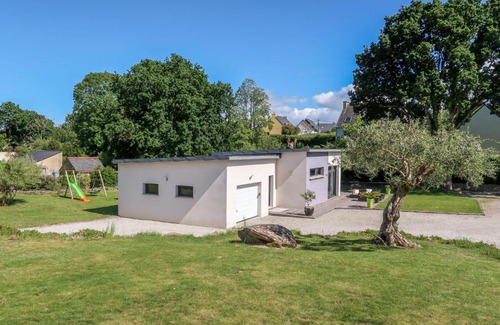 Treboul House | Holiday Home Penn Sardin - DNZ100 by Interhome