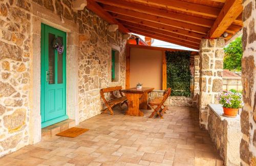 Tribulje Villa | Holiday Home Prevolt