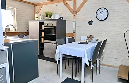 Finsterwalde House | Holiday Home 'Quartier Sängerstadt' with Shared Garden and Wi-Fi