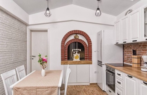 Kastel Novi House | Holiday Home Secret