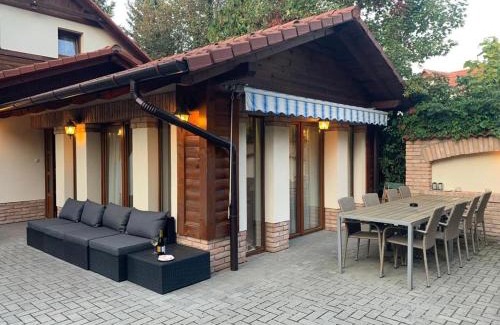 Miskolc-Tapolca House | Holiday Home Siraly
