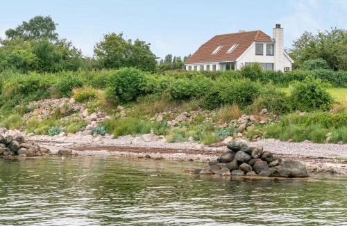 Helnæs By House | Holiday Home Sissela - 5m from the sea by Interhome