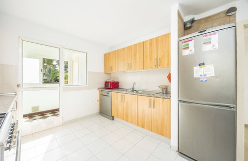 El Arenal House | Holiday Home 'Son Veri D'abaix Derecha' with Sea View, Wi-Fi and Air Conditioning