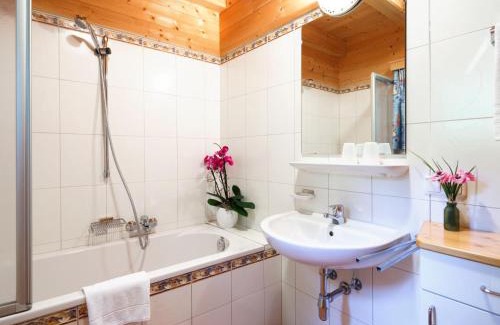 Schlierbach House | Holiday Home Sonnleiten-3 by Interhome