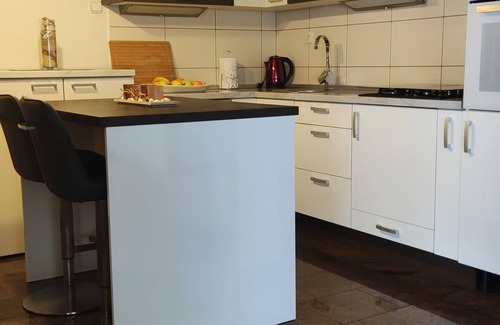 Vranjic House | Holiday Home Spalato - Three-Bedroom Holiday Home with Terrace