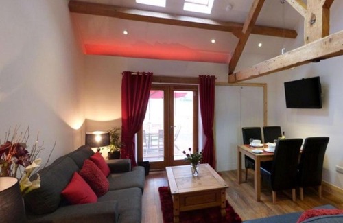 Llanycil House | Holiday Home Stabal Red Lion by Interhome