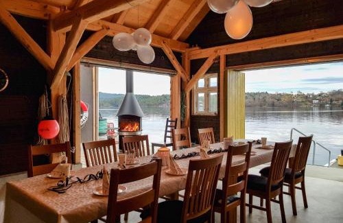 Lysekloster House | Holiday Home Strøneneset by Interhome