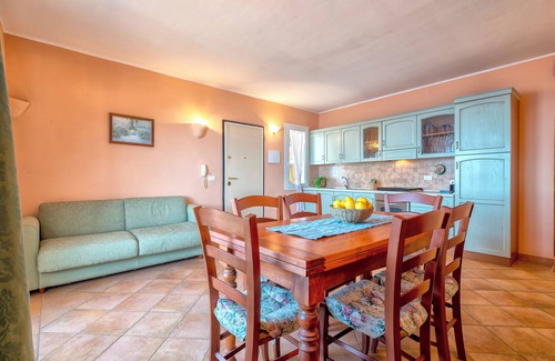 Castelsardo House | Holiday Home 'The Terrace Above The Sea' with Sea View, Private Terrace and Air Conditioning