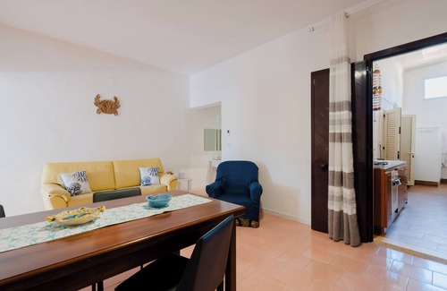 Torre Lapillo House | Holiday Home 'Titti' with Private Terrace, Private Garden and Air Conditioning