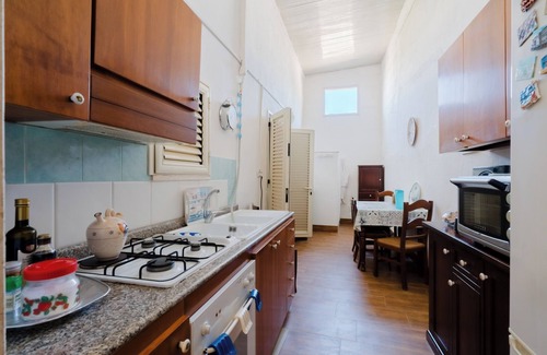 Torre Lapillo House | Holiday Home 'Titti' with Private Terrace, Private Garden and Air Conditioning