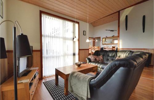 Skaven Strand House | Holiday Home Tyttebærvej Tarm I