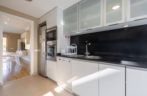 Cambrils House | Holiday Home 'Vidalet Solo Familias' with Private Pool, Wi-Fi and Air Conditioning