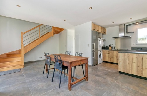 Piriac-sur-Mer House | Holiday Home 'Villa Ker Minet - Maison 4 Pers' with Private Terrace, Wi-Fi and Air Conditioning