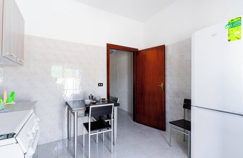 Punta Prosciutto House | Holiday Home 'Villa Iris Punta Prosciutto' with Sea View, Private Terrace and Air Conditioning