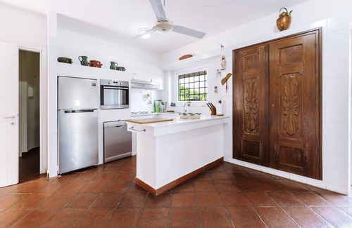 Pula House | Holiday Home 'Villa Degli Olivi' with Sea View, Garden, Terrace & Wi-Fi