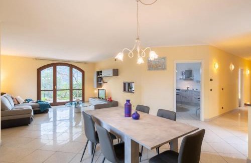 Cisano sul Neva House | Holiday Home Villa Trabbia by Interhome