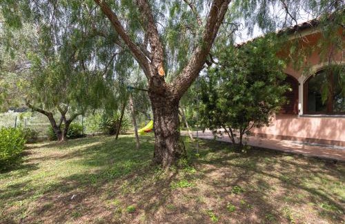 Cisano sul Neva House | Holiday Home Villa Trabbia by Interhome
