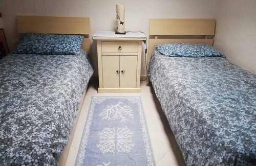 San Teodoro City Centre House | Holiday Home 'Villa Genovesi Tamerici' near the Sea with Garden & Wi-Fi