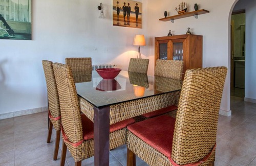 Rafol de Almunia House | Holiday Home Villa Jacaranda