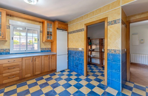 Brunete Villa | Holiday Home 'Villa Pilara - Brunete' with Private Pool, Wi-Fi and Air Conditioning