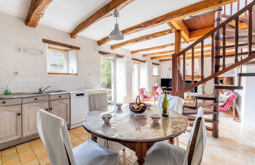 Pordic House | Holiday Home 'Ville Daniel' with Private Terrace, Private Garden and Wi-Fi