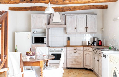 Pordic House | Holiday Home 'Ville Daniel' with Private Terrace, Private Garden and Wi-Fi