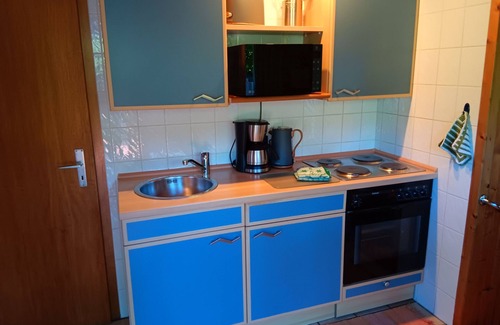 Altenwalde House | Holiday Home 'Von Bargen' with Private Terrace, Shared Garden and Wi-Fi