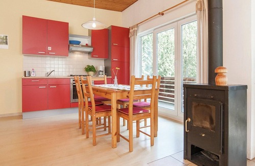 Grossbreitenbach House | Holiday Home with Garden
