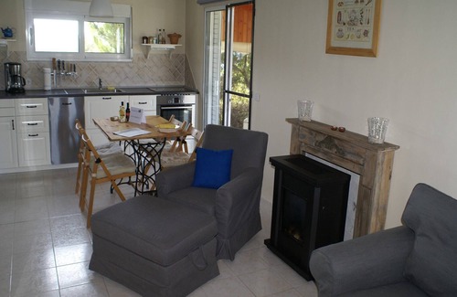 Asklipiio House | Holiday Home with Garden in Kritinia