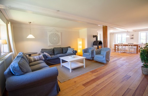 Steinfeld House | Holiday home with a large garden