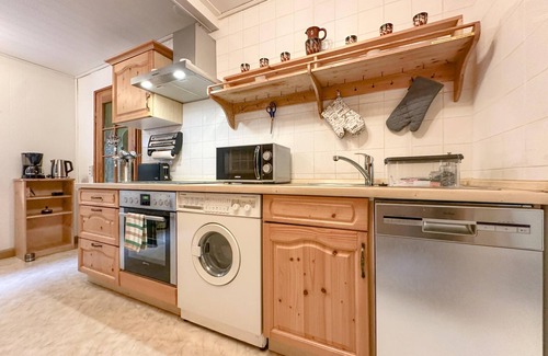 Guentersberge House | Holiday home with fireplace in the Selke Valley