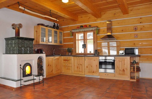 Zahori House | Holiday home with fireplace