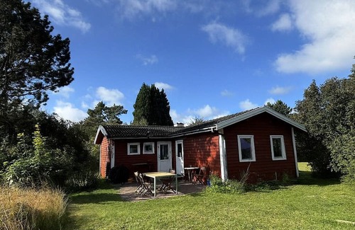 Faarevejle House | Holiday home with natural plot near beach, hills