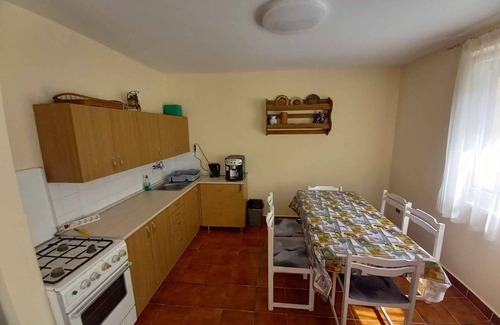 Badacsony House | Holiday home with pool and garden shower