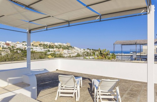 Castro House | Holiday home with sea-view terrace in Castro