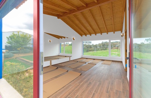 Sao Luis Apartment | Holiday Home 'Zé Maria' with Mountain View, Wi-Fi and Air Conditioning