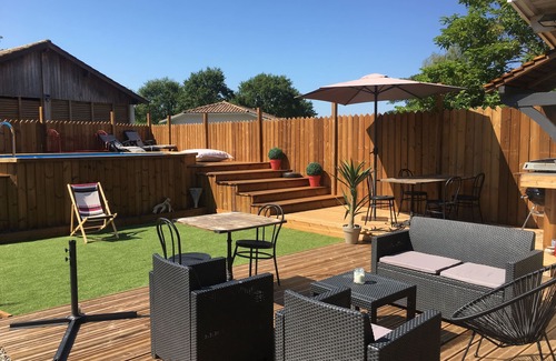 Pontenx-les-Forges House | Holiday house MIMIZAN, Very warm wooden terrace, private swimming pool.