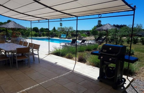 Simiane-la-Rotonde House | Holiday house Simiane la Rotonde for 1 - 9 persons with 4 bedrooms - Holiday house