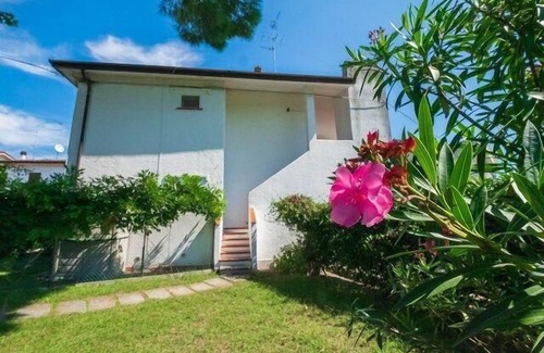 Lido delle Nazioni House | Holiday house Lido delle Nazioni for 1 - 6 persons with 2 bedrooms - Row house