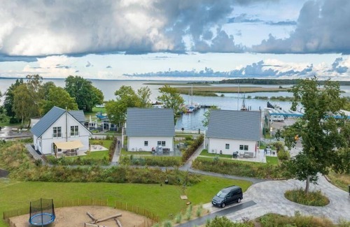 Altwarp House | Holiday house Altwarp for 1 - 6 persons with 3 bedrooms - Holiday house