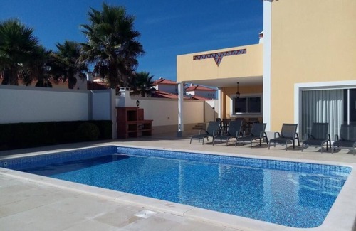 Praia del Rei House | Holiday house Amoreira for 1 - 6 persons with 3 bedrooms - Holiday home