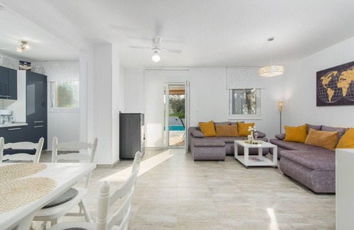 Radini House | Holiday house Brtonigla for 1 - 7 persons with 3 bedrooms - Holiday house
