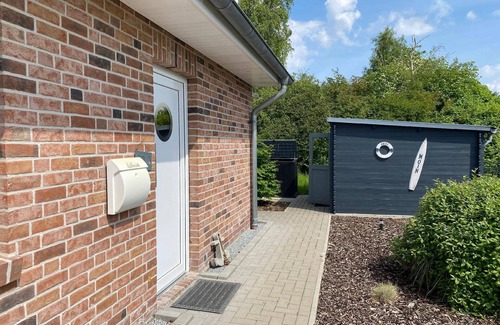 Nordseebad Burhave House | Holiday house Butjadingen for 1 - 4 persons with 2 bedrooms - Twin house