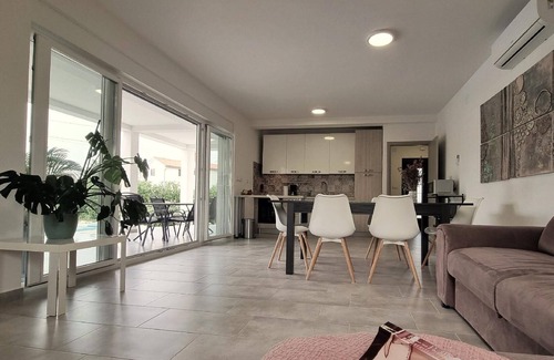 Filipana House | Holiday house Filipana for 1 - 7 persons with 3 bedrooms - Twin house
