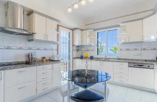Gaula House | Holiday house Gaula for 2 - 6 persons with 3 bedrooms - Holiday house